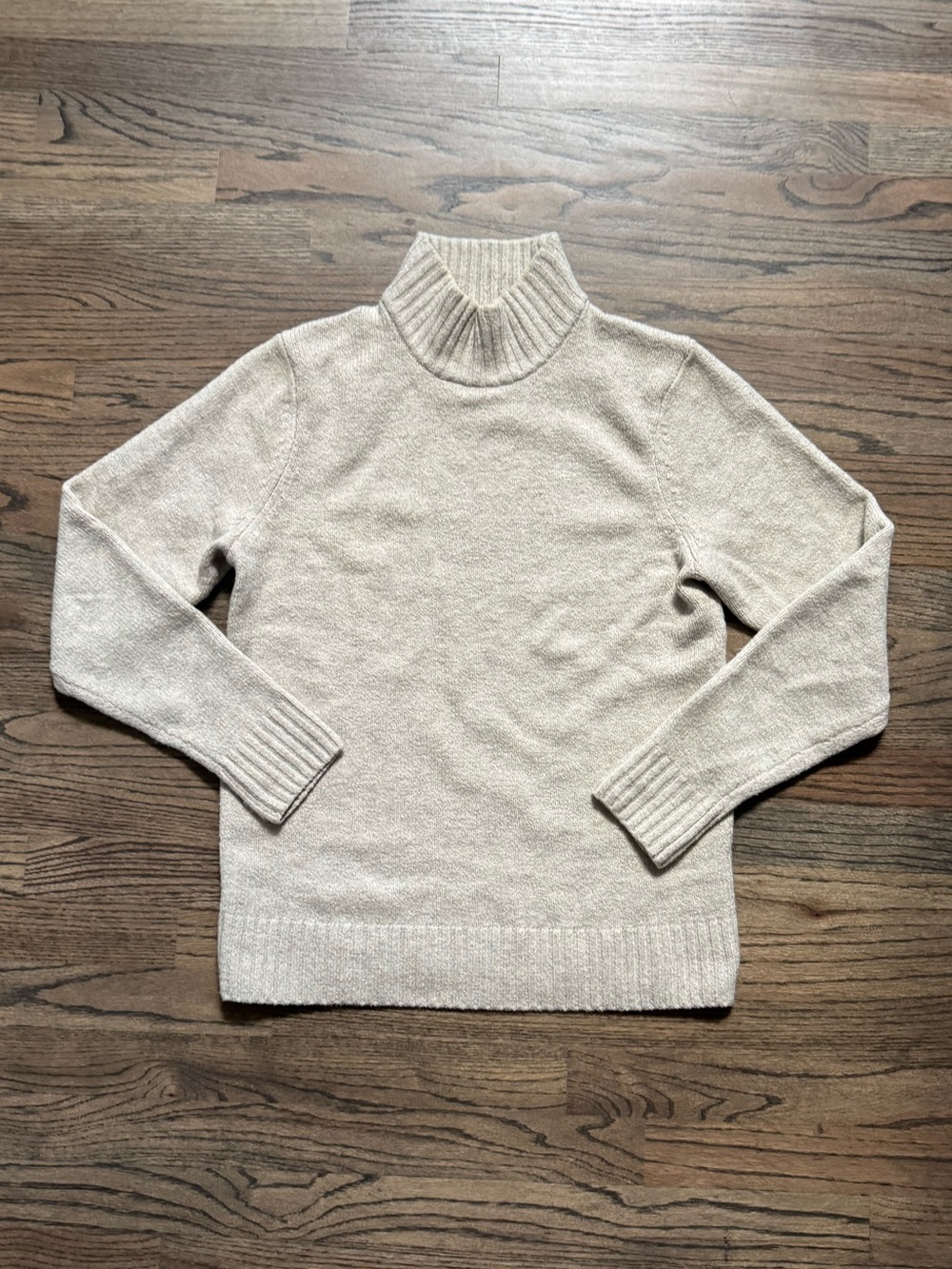 Men’s Sweater! - Picture 2 of 6